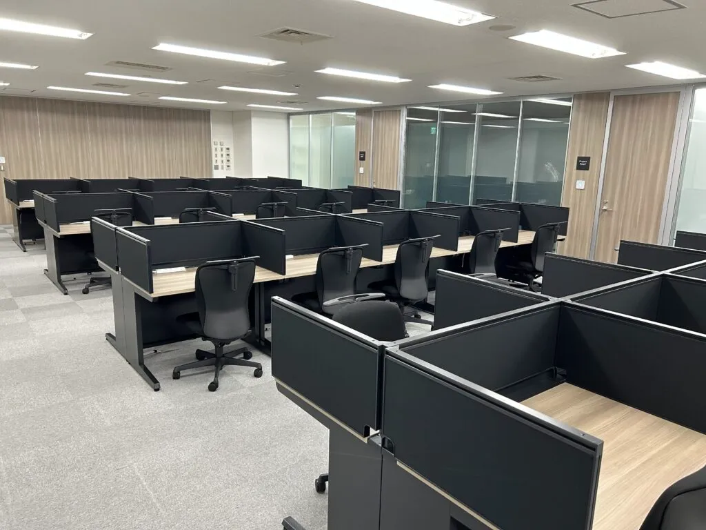 事務局スペースの室内
